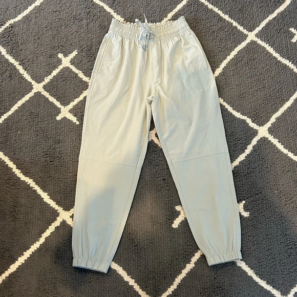 Abercrombie and Fitch Light Grey Athletic Joggers NWOT - Picture 1 of 7